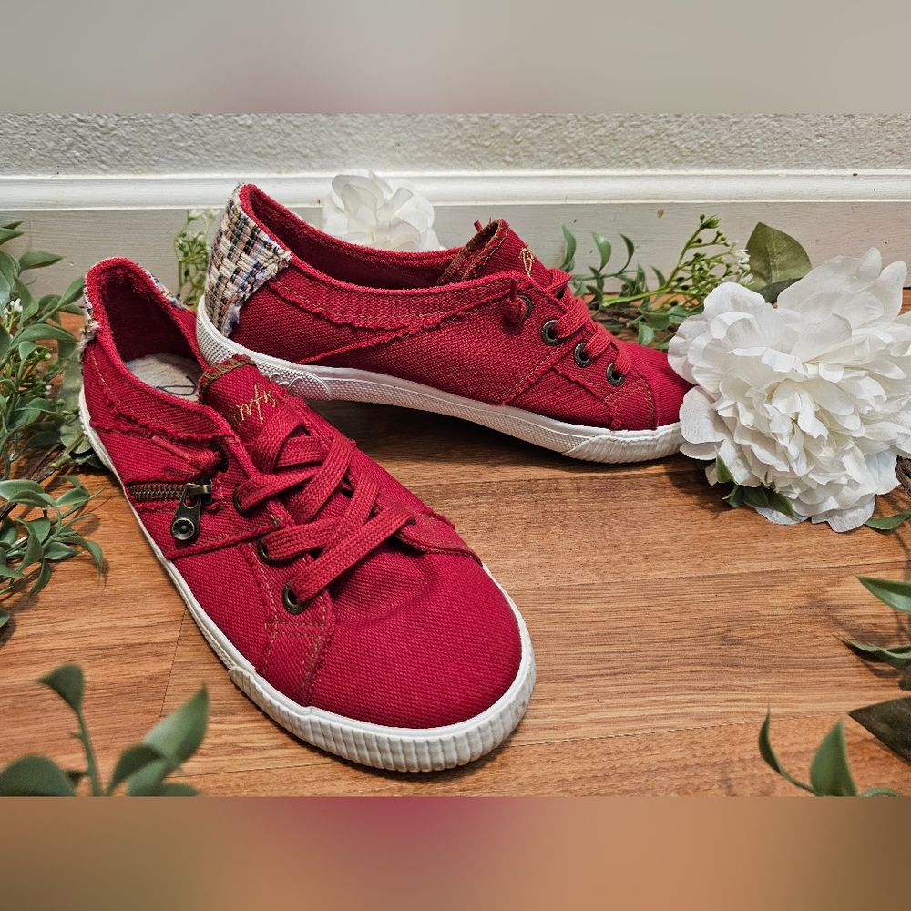 BLOWFISH red slip on shoes sz 8.5